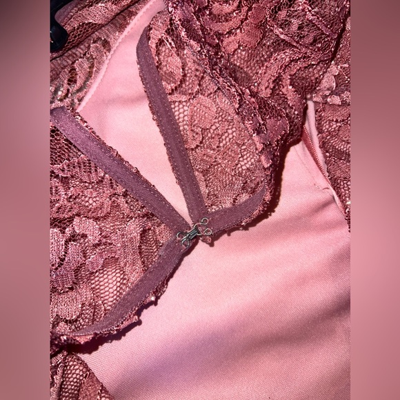 TWO-TONED ROSES DRESS - Picture 8 of 10